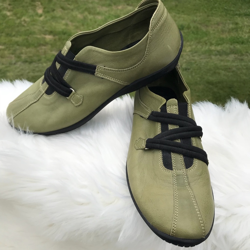 Arcopedico Olive Green Comfort Leather Flats